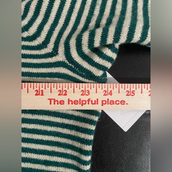 Liz Claiborne Women’s Mock Neck Sweater Striped Green/Cream Size 1X. New w tag - Picture 10 of 10
